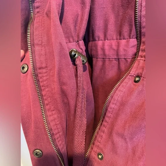 Burgundy Utility Jacket- Denim Bodice, Sweatshirt Sleeves& Hood, Snaps &Pockets - Picture 6 of 10